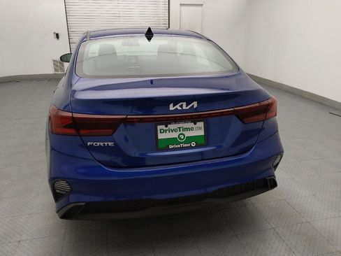 Used 2024 Kia Forte LXS w/ LXS Technology Package FWD image 6