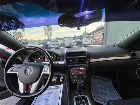 Used 2009 Pontiac G8 GT w/ Premium Package image 9