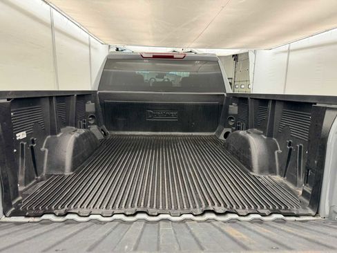 Used 2024 Chevrolet Silverado 1500 LT image 33