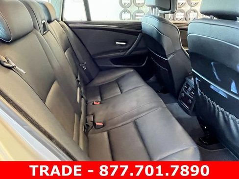 Used 2010 BMW 535i xDrive Wagon AWD/4WD image 13