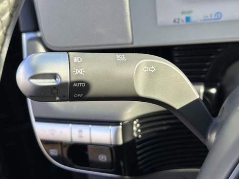 Used 2022 Hyundai Ioniq 5 SE image 16