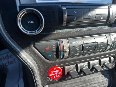 Used 2016 Ford Mustang Shelby GT350 w/ Technology Package image 23