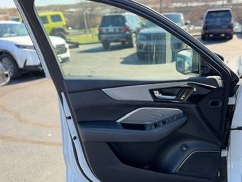 Used 2023 Acura MDX A-Spec AWD/4WD image 16