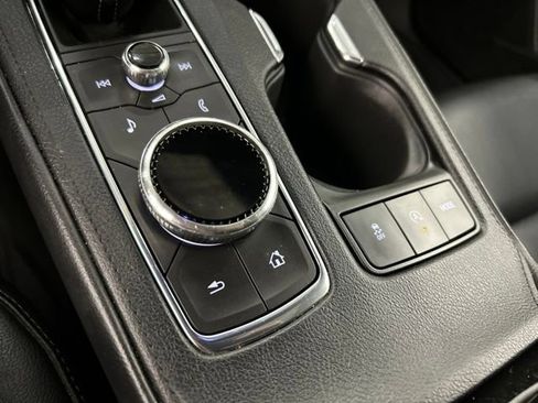 Used 2023 Cadillac XT4 Sport AWD/4WD image 19