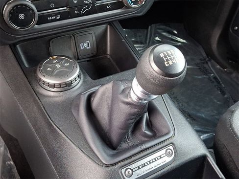 Used 2023 Ford Bronco 2-Door image 16