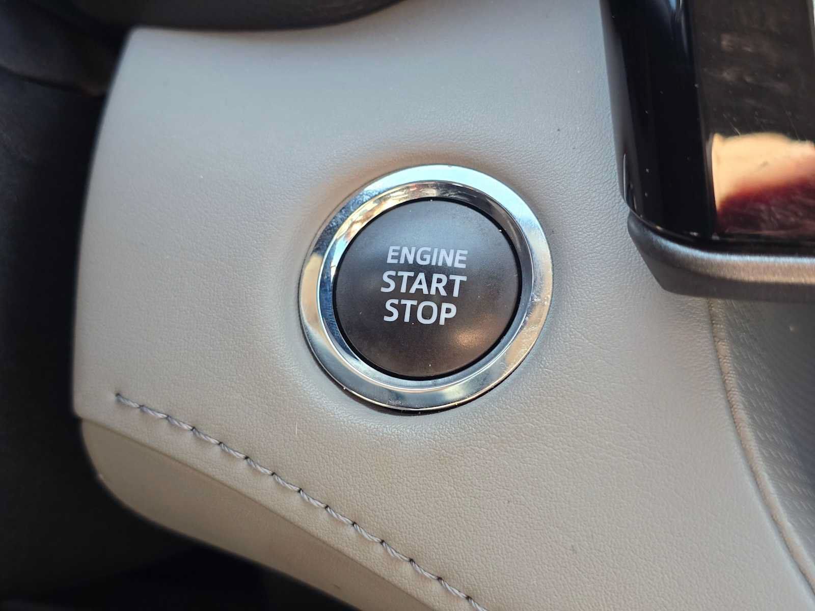 Used 2023 Toyota Highlander Limited AWD/4WD image 30