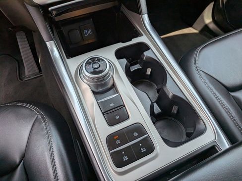 Used 2024 Ford Explorer XLT w/ Equipment Group 202A RWD image 24