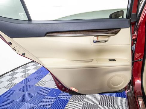 Used 2013 Lexus ES 350 350 w/ Luxury Pkg image 13