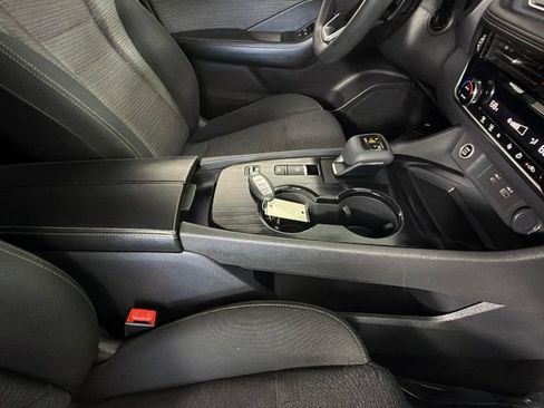 Used 2021 Nissan Rogue SV FWD image 34