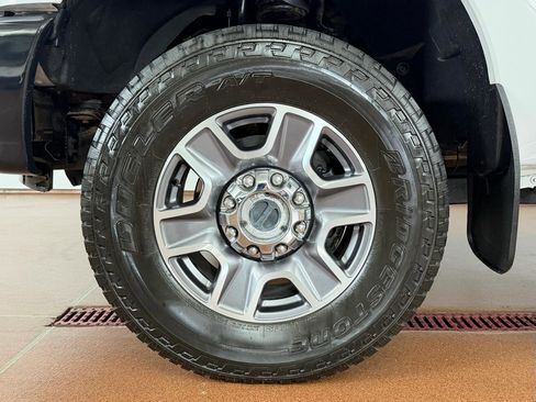 Used 2016 Ford F250 XL AWD/4WD image 9