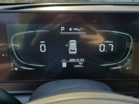 Certified 2025 Kia Sportage EX w/ Premium Package FWD image 8