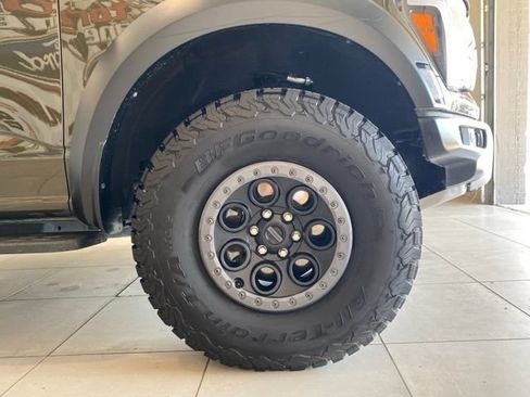 Used 2025 Ford F150 Raptor AWD/4WD image 4