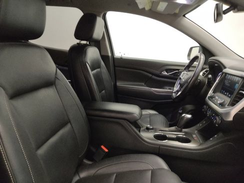 Used 2019 GMC Acadia SLT image 21