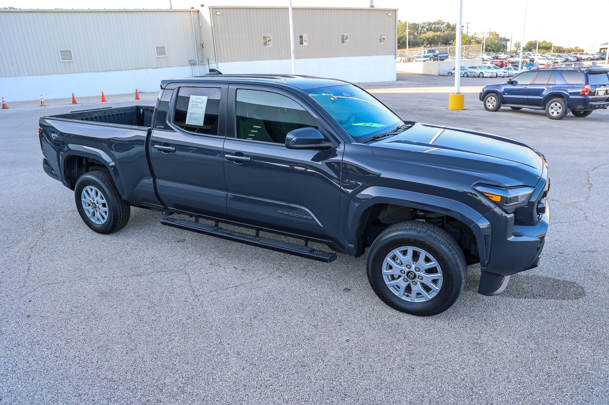 Certified 2025 Toyota Tacoma SR5 AWD/4WD image 6