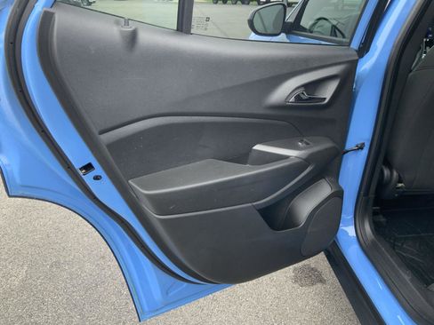 Used 2024 Chevrolet Trax RS image 47