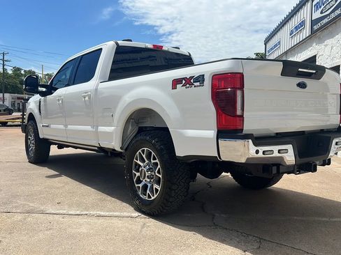 Used 2021 Ford F250 Lariat w/ Lariat Ultimate Package AWD/4WD image 2