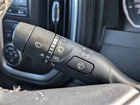 Used 2020 Chevrolet Silverado 1500 LT w/ All-Star Edition image 30