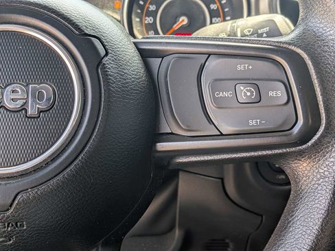 Used 2023 Jeep Wrangler Sport AWD/4WD image 15