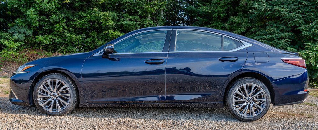 Used 2019 Lexus ES 350 w/ Premium Package FWD image 2