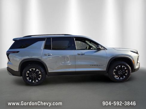 New 2026 Chevrolet Traverse Z71 w/ Enhanced Driving Package AWD/4WD image 8