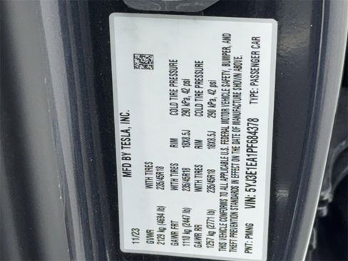 Used 2023 Tesla Model 3 Standard Range image 58