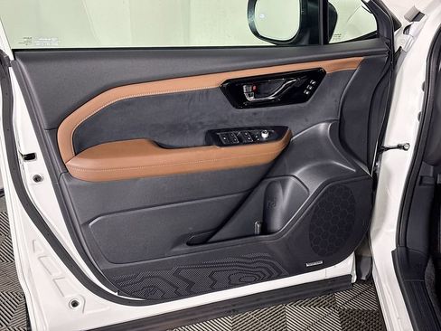 New 2026 Subaru Forester Touring image 10