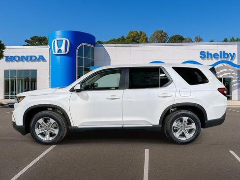 New 2025 Honda Pilot EX-L image 5