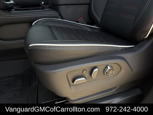 New 2026 GMC Yukon AT4 Ultimate w/ LPO, Floor Liner Package AWD/4WD image 24