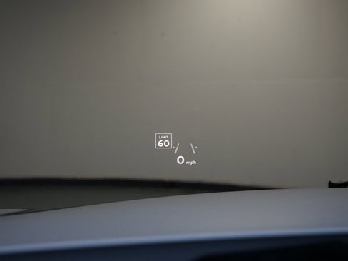 Used 2021 Bentley Flying Spur V8 image 16