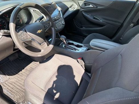 Used 2024 Chevrolet Malibu LT FWD image 24