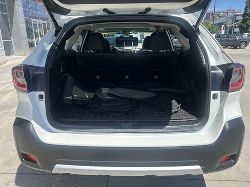 Used 2023 Subaru Outback Limited AWD/4WD image 14