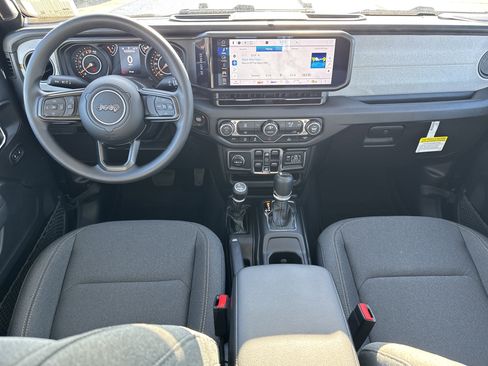 New 2026 Jeep Gladiator Sport image 13