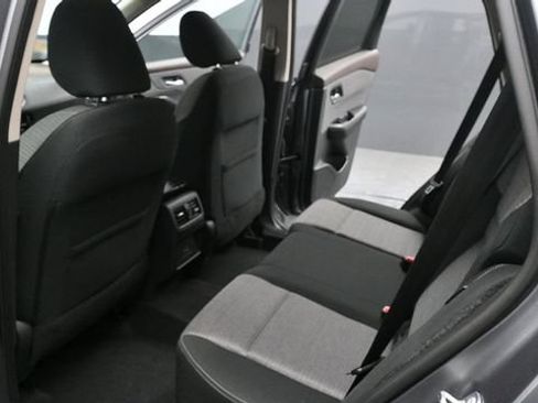 Used 2021 Nissan Rogue SV AWD/4WD image 13