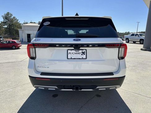 New 2025 Ford Explorer Active w/ Active Comfort Package image 6