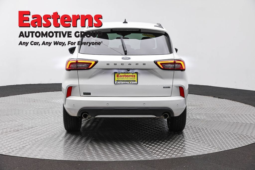 Used 2024 Ford Escape ST-Line Select w/ Tech Pack #1 AWD/4WD image 6