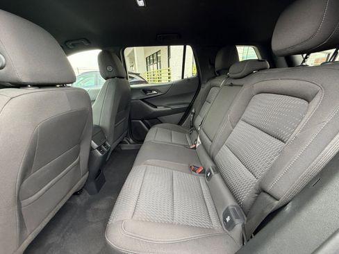 Used 2025 Chevrolet Equinox LT image 24