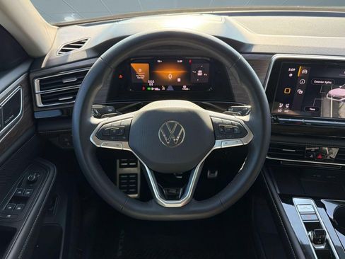 Used 2024 Volkswagen Atlas SEL Premium R-Line AWD/4WD image 15