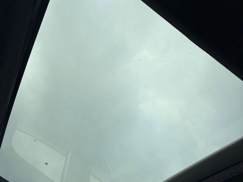 Used 2024 Volkswagen GTI SE image 13