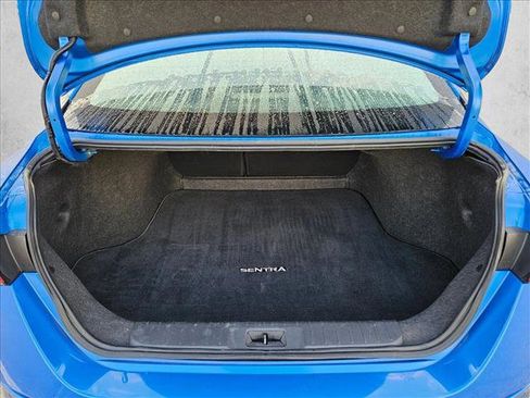 Used 2024 Nissan Sentra SV image 6