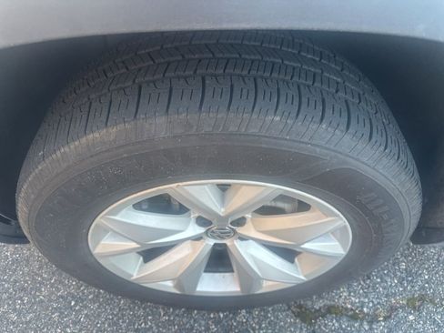 Used 2019 Volkswagen Atlas SE image 11