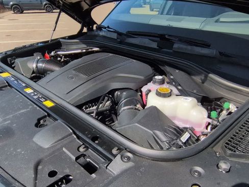 New 2026 Land Rover Range Rover Long Wheelbase SE image 14