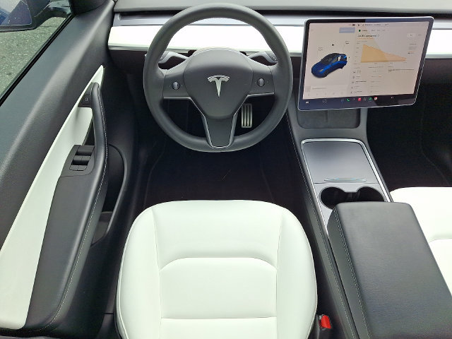 Used 2022 Tesla Model Y Performance AWD/4WD image 3