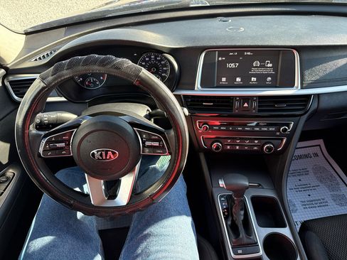 Used 2019 Kia Optima LX image 9