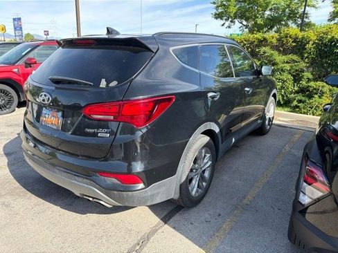 Used 2018 Hyundai Santa Fe Sport 2.0T AWD/4WD image 3