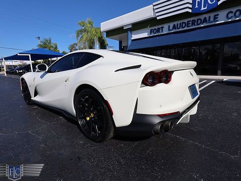 Used 2020 Ferrari 812 Superfast image 41