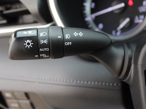 Used 2022 Toyota Highlander XSE image 19