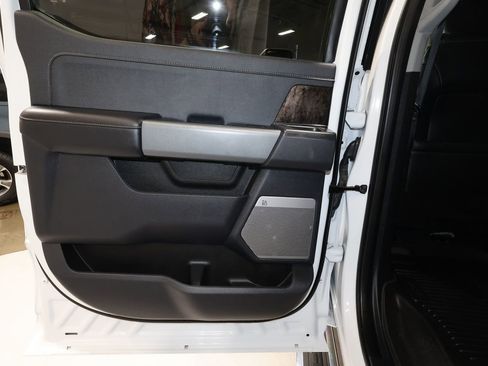 Used 2024 Ford F350 Lariat image 21