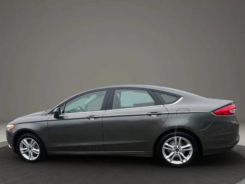 Used 2018 Ford Fusion SE FWD image 8