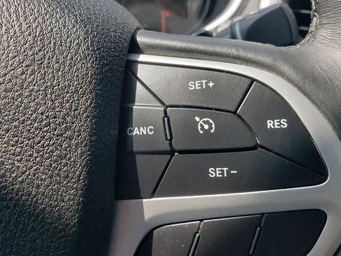 Used 2018 Jeep Cherokee Trailhawk w/ Quick Order Package 27L AWD/4WD image 28