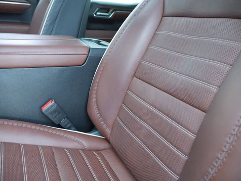 Used 2023 GMC Sierra 1500 Denali Ultimate image 5